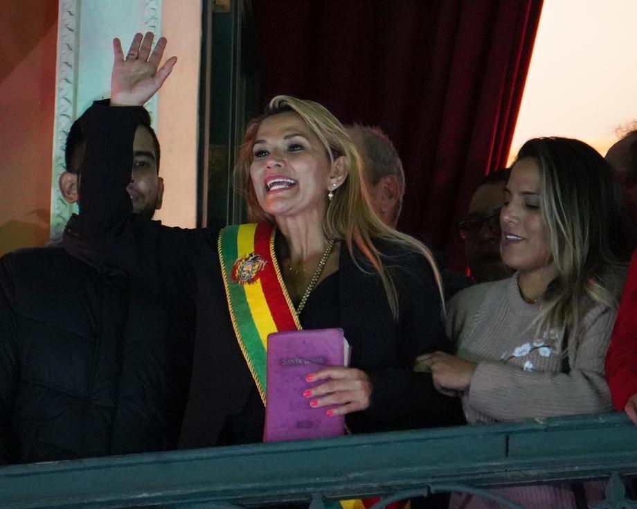 Senatorka sebe proglasila prelaznom predsjednicom Bolivije