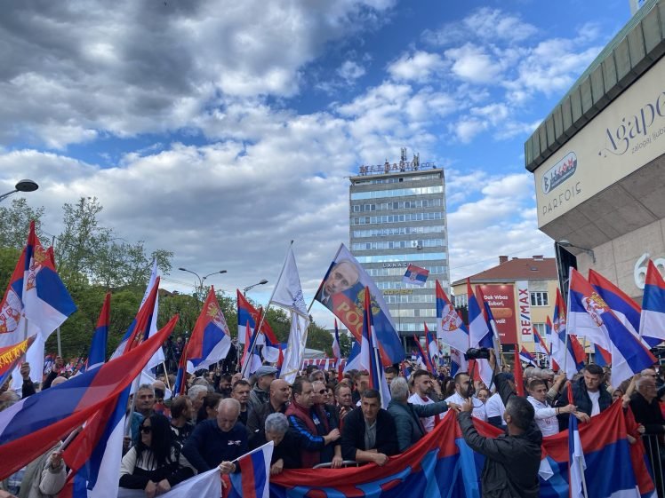 "Ti i ja, i vjetar i zastave": Stevandić uporno tvrdi da je na mitingu u Banja Luci bilo 50.000 ljudi