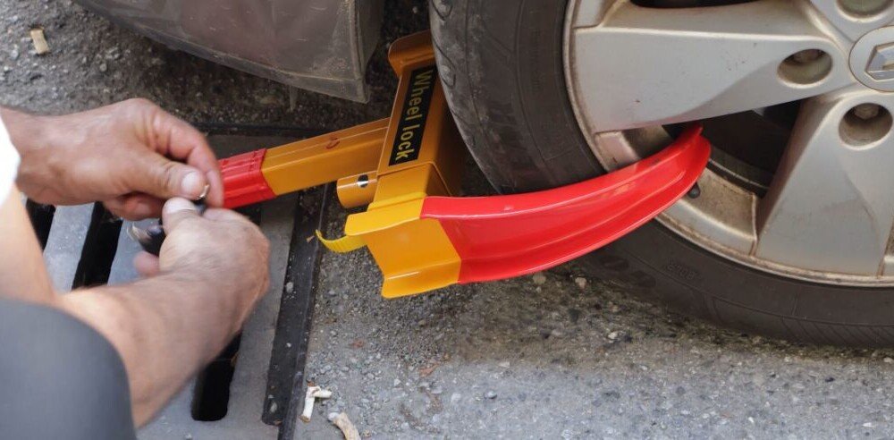 Podgorica: Za tri neplaćene kazne Parking servis postavlja kandžu