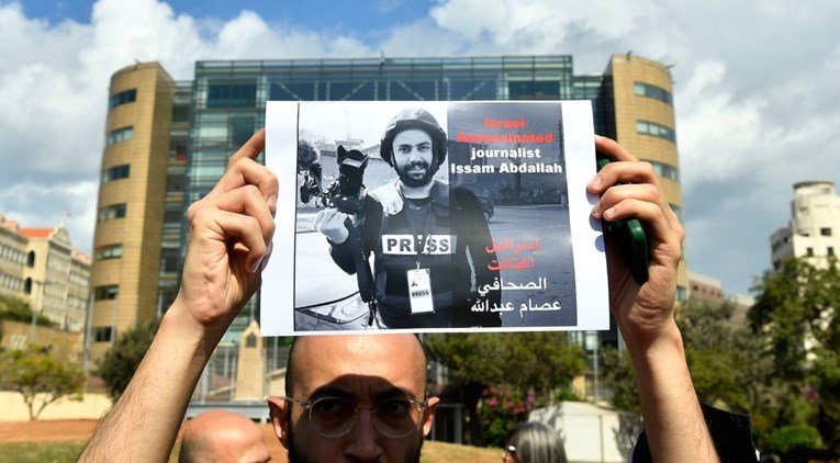 Izraelski tenk ubio novinara Rojtersa