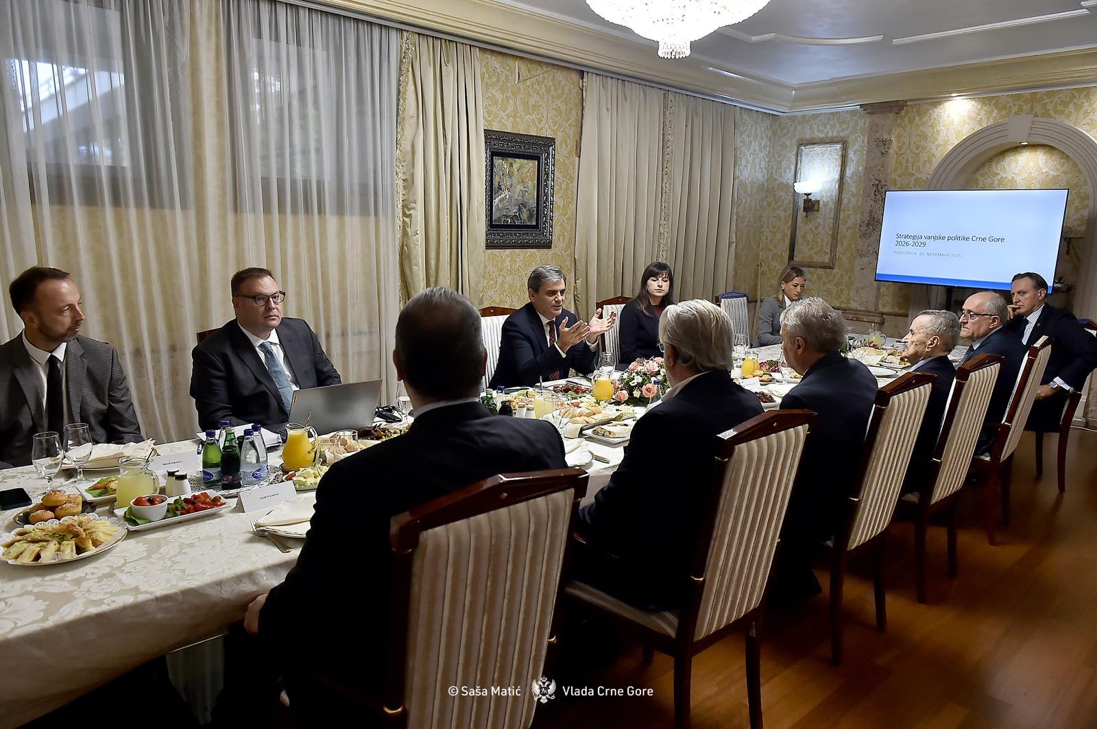 Ibrahimović sa bivšim ministrima vanjskih poslova: Članstvo u EU nije kraj puta – već novi početak