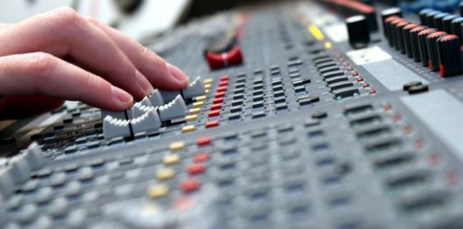 AEM - ZADRUGA ZA ELEKTRONSKE MEDIJE