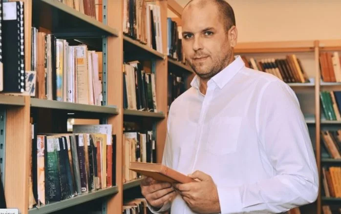 Šćepović: Sloboda govora je uveliko zabranjena, sad su na redu knjige, ništa se ne događa slučajno