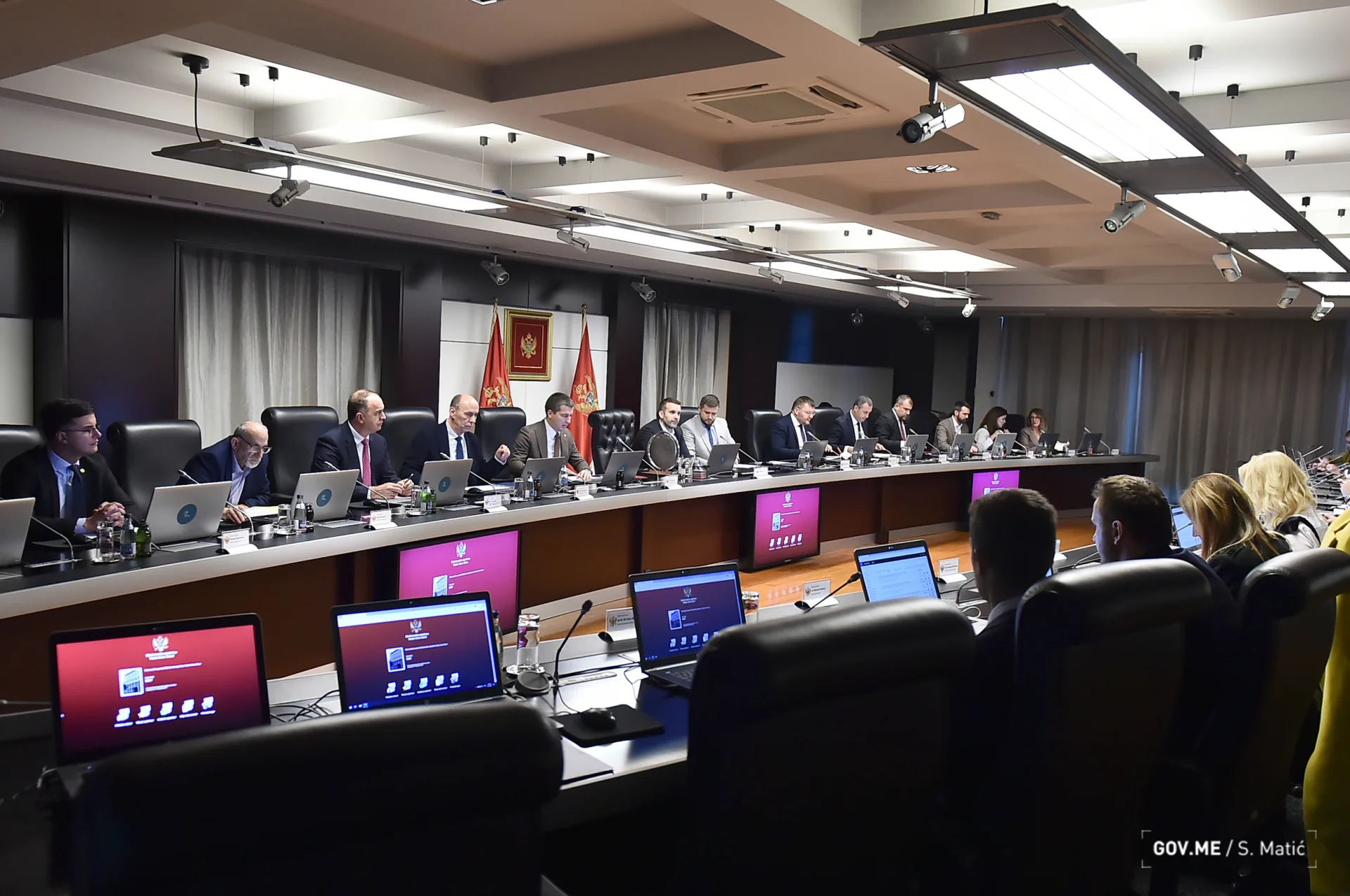 Pogledajte kadrovska rješenja sa sjednice Vlade