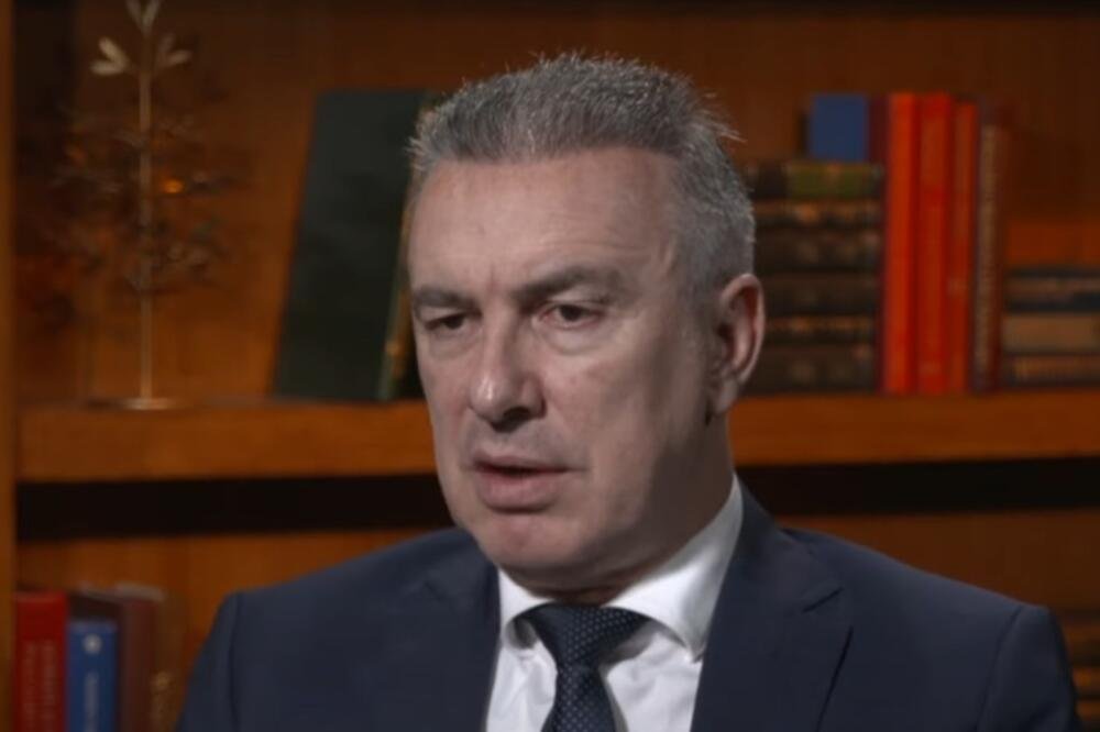 Đeka: Prosrpski ministri uticali na „uništenje dobre atmosfere“ kod susjeda Crne Gore