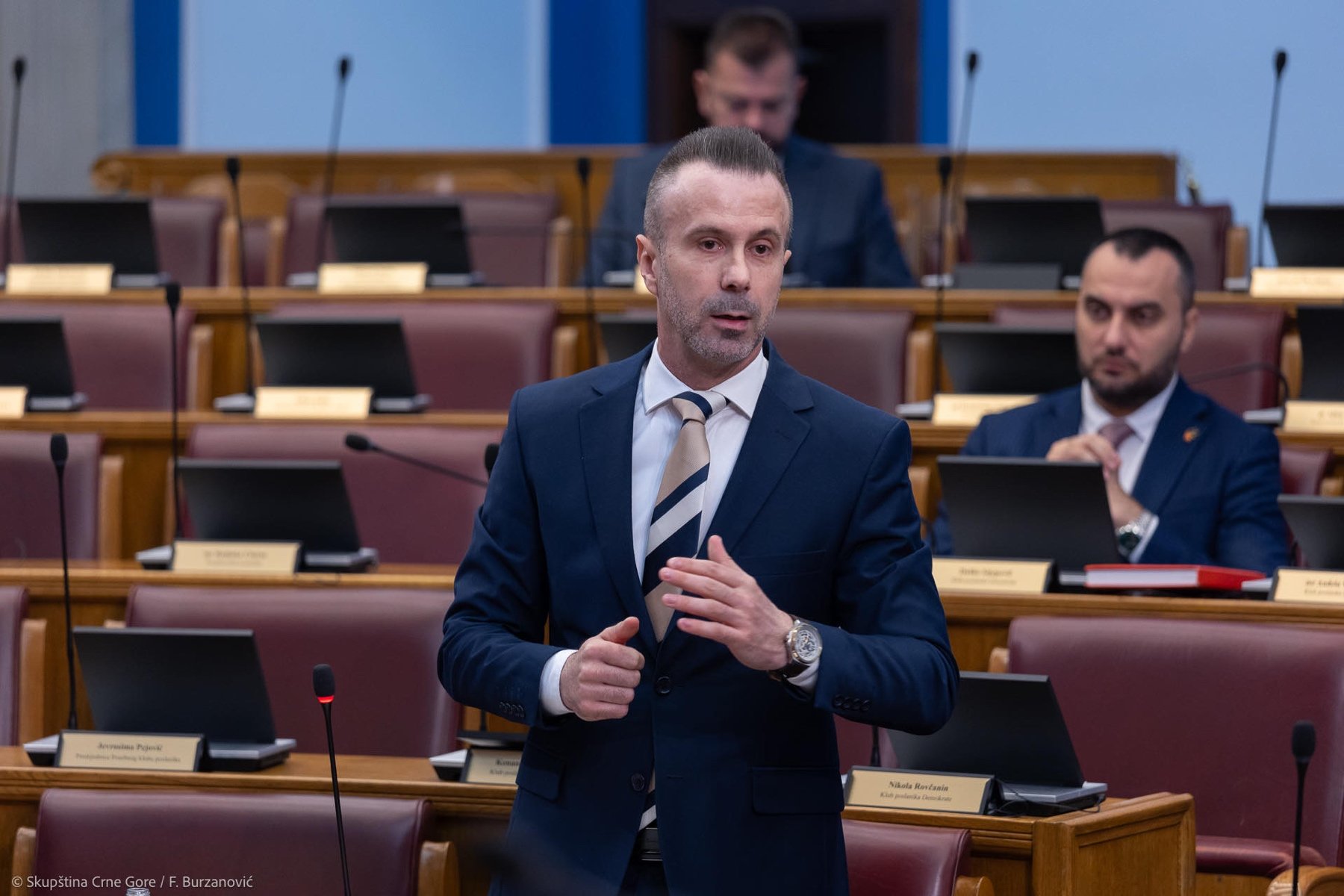 Bogdanović poimenice proziva urednike i novinare: Drago mi je što su se konačno ogolili svi politički urednici tzv. medija