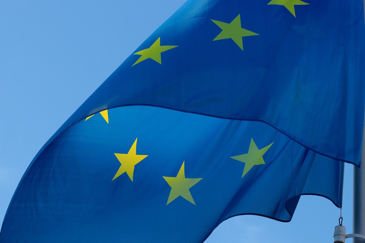 EU osudila odluku Rusije da Radio Slobodna Evropa proglasi za „nepoželjnu organizaciju“