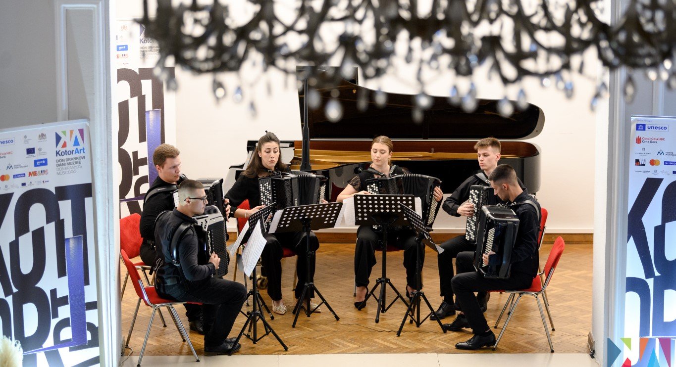 KotorArt: Održan koncert harmonikaša Muzičke akademije sa Cetinja