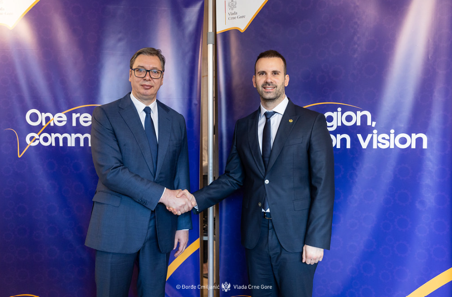 Vučić: Odvratna igra Crne Gore sa amandmanima, cijelu istinu iznijeću po povratku iz Njujorka
