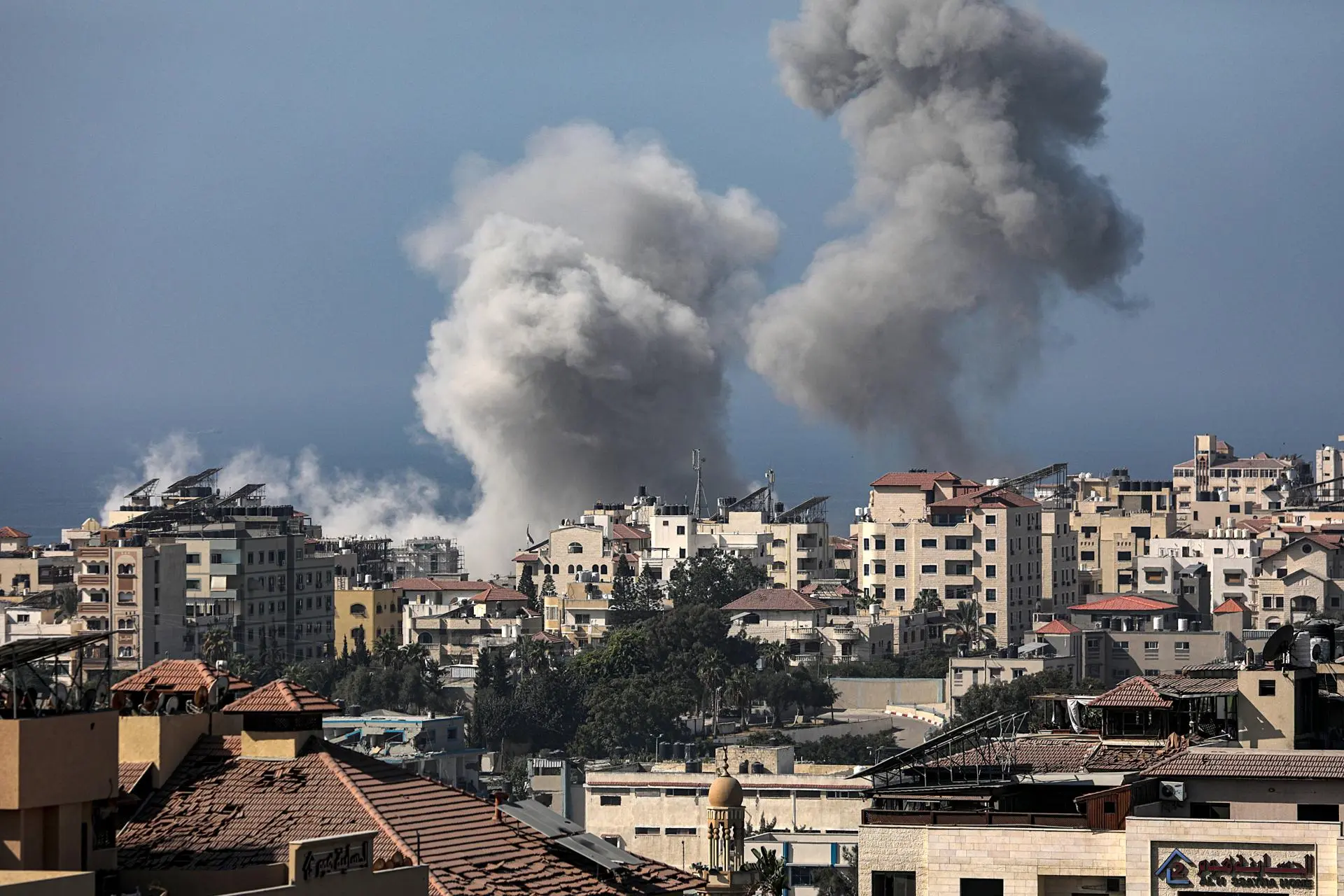 Izrael naređuje evakuaciju sjevernog dijela Gaze dok Tramp poziva na kraj rata