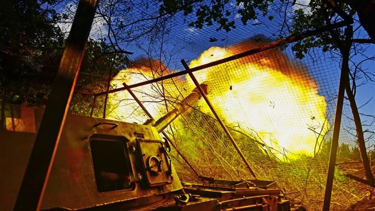 Ruski artiljerijski napad uništio bolnicu u Hersonu, više civila povrijeđeno