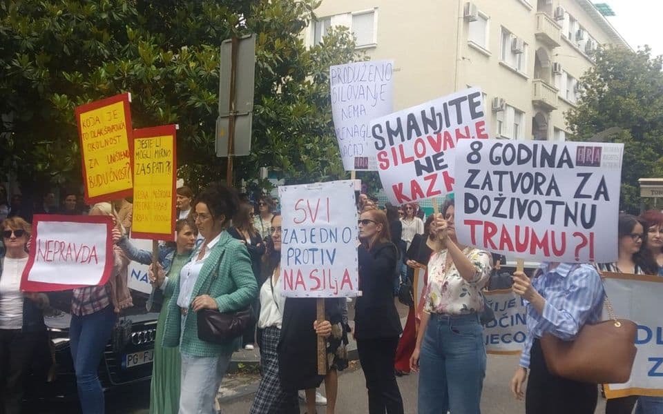 Perović: Žrtva nikada nije kriva, institucije ohrabruju nasilnike, Mihailović: Djeca su nezaštićena