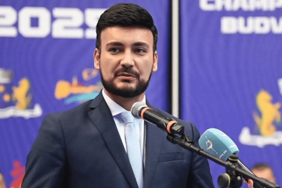 Jovanović Opština Budva širi prazničnu čaroliju, paketići za mališane u JPU Ljubica V. Jovanović – Maše