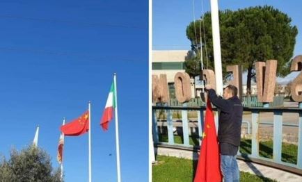 Italijani masovno skidaju zastave EU i kače zastave Kine i Rusije