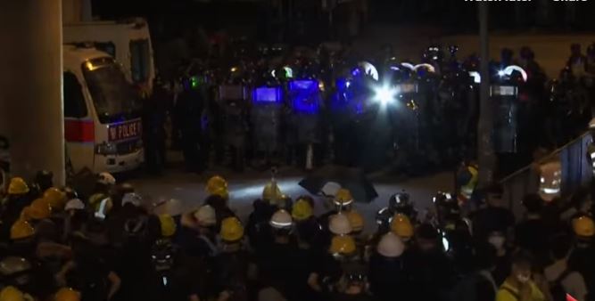 Hong Kong povlači prijedlog zakona koji je podstakao proteste