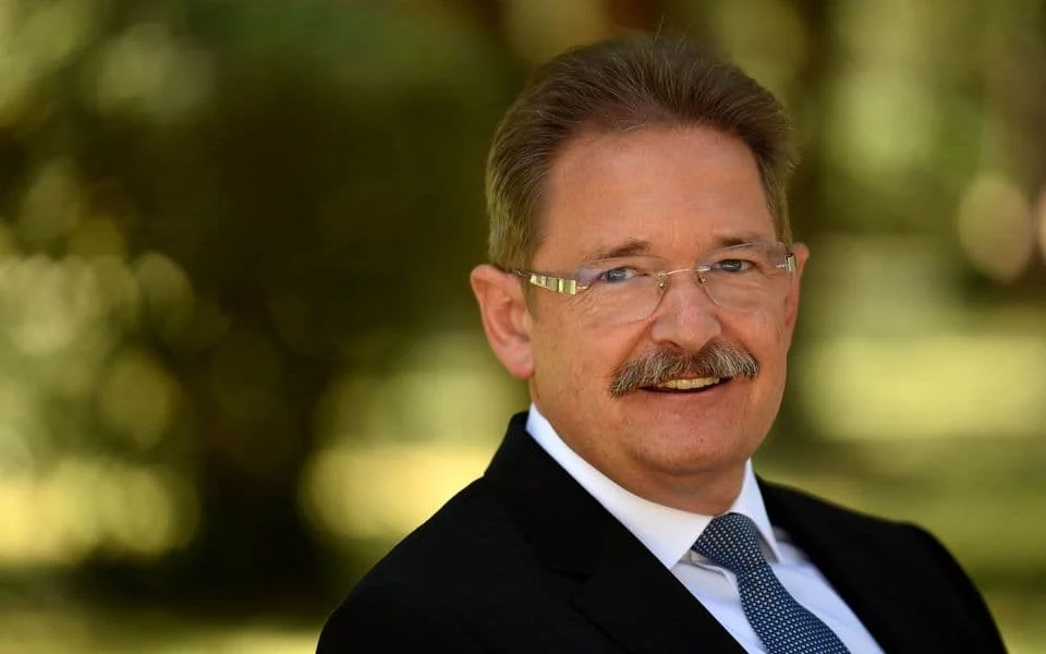 Ambasador Njemačke: Popuniti upražnjena mjesta u pravosuđu, važno je i ko su ljudi koji će odlučivati o pravdi