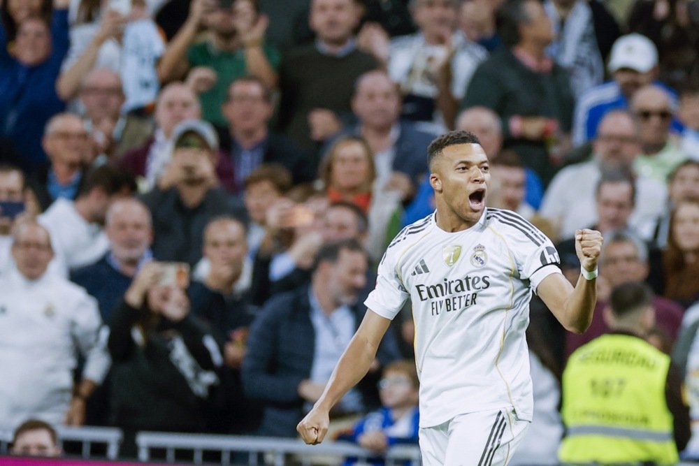 Real ubjedljiv, sjajna partija Embapea