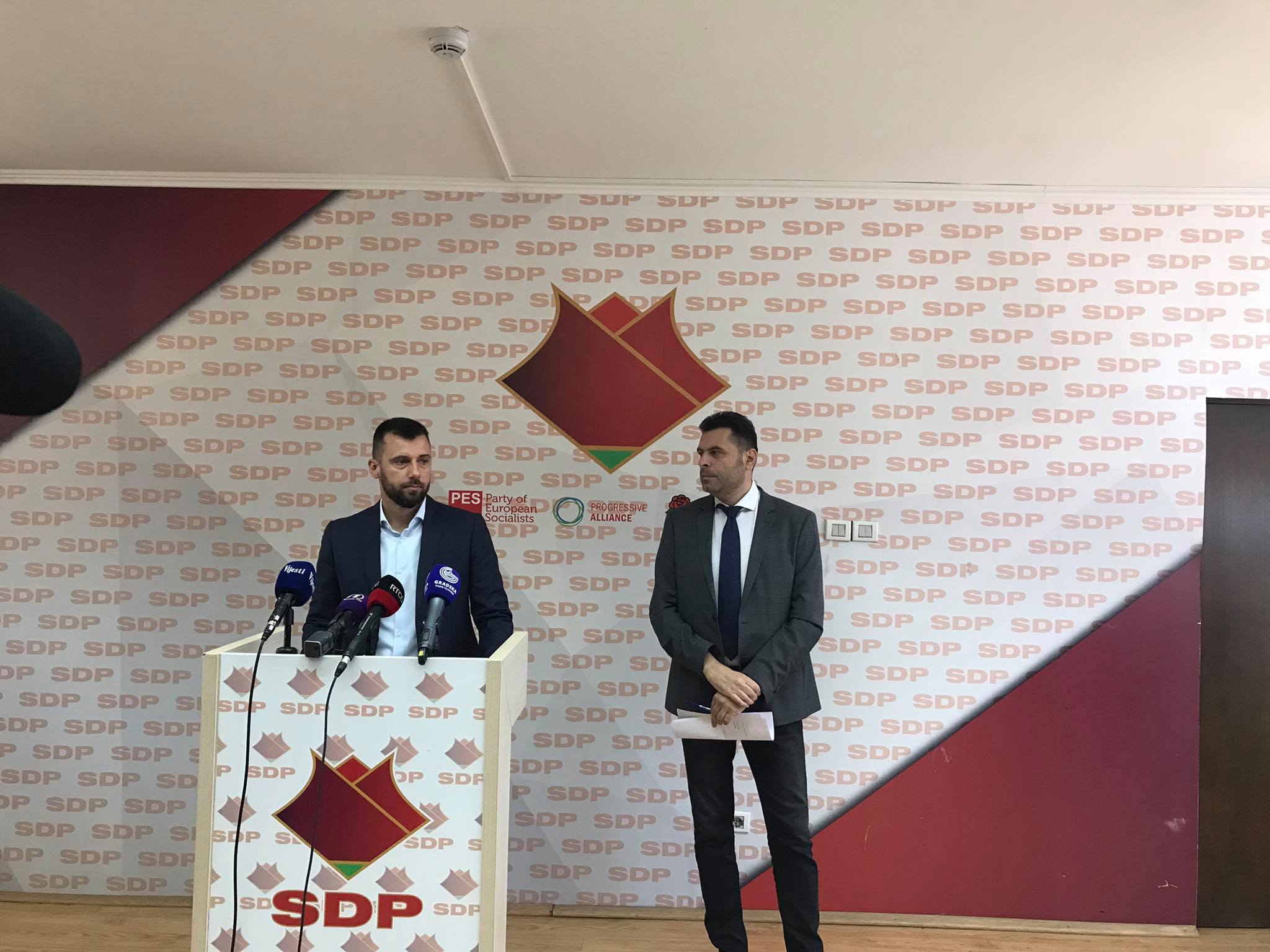 SDP predao rezoluciju o stabilizaciji političkih prilika: Povjerenje u rad Vlade nikad nije bilo niže