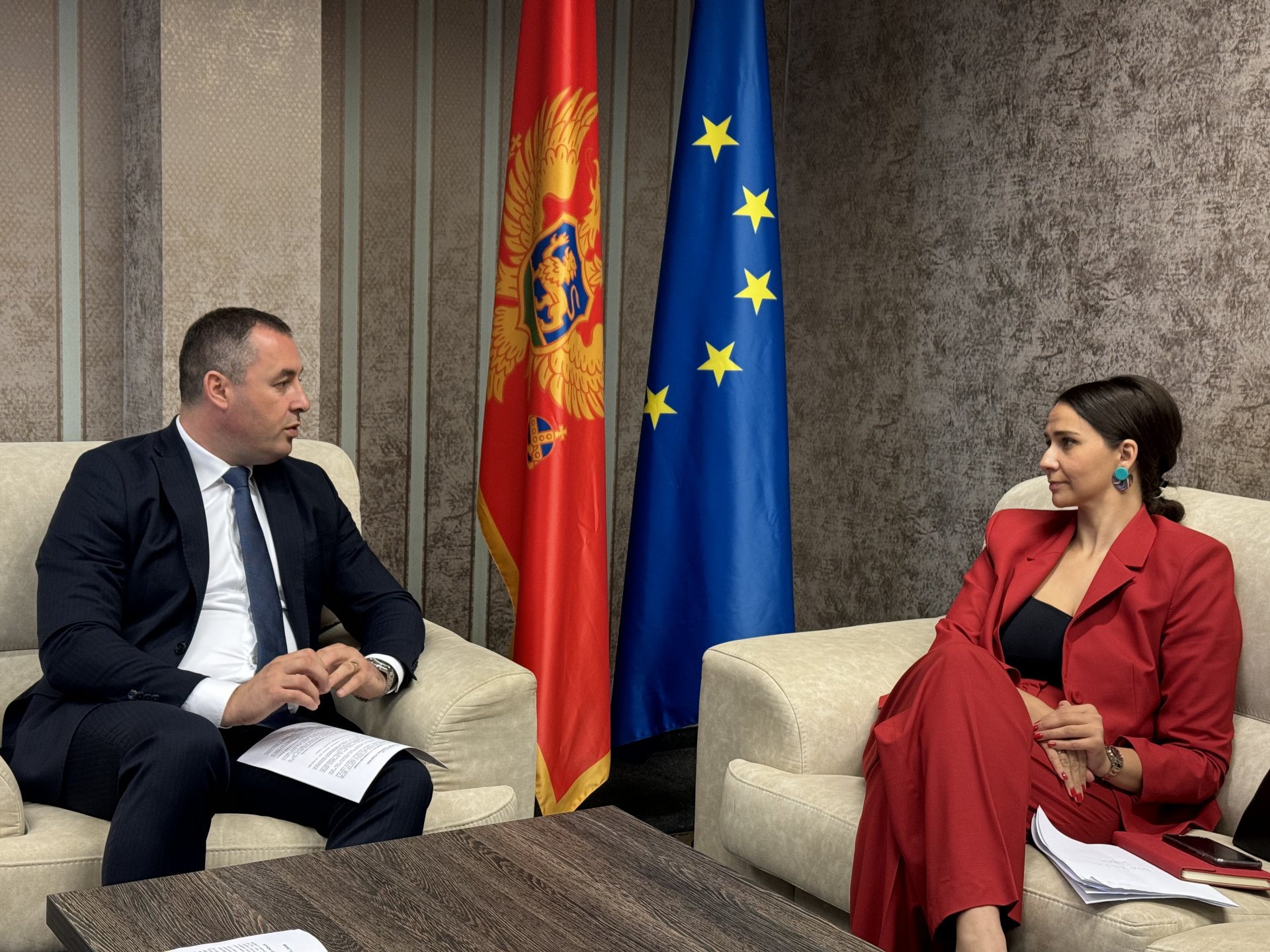 Šćekić sa Adžović: Atletski stadion u Podgorici najvažniji infrastrukturni prioritet