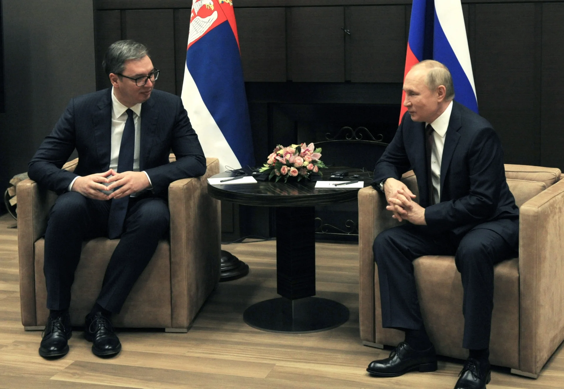 Zašto je odluka o hapšenju Putina toliko pogodila Vučića da se umalo srušio i da li slijede sankcije Rusiji?