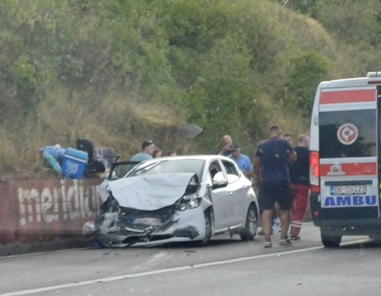 Dvije osobe povrijeđene u udesu na putu Nikšić-Danilovgrad