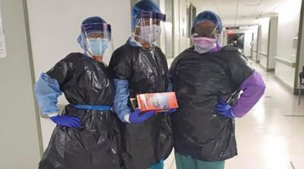 Medicinske sestre obučene u kese za đubre: Katastrofalna situacija u njujorškoj bolnici