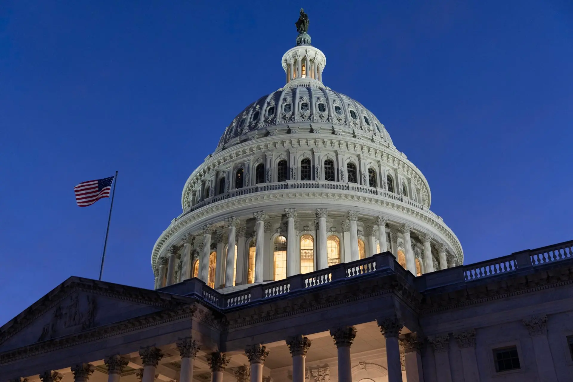 Kongres SAD odobrio objavljivanje Epstinovih dosijea, pitanje stiže pred Trampa