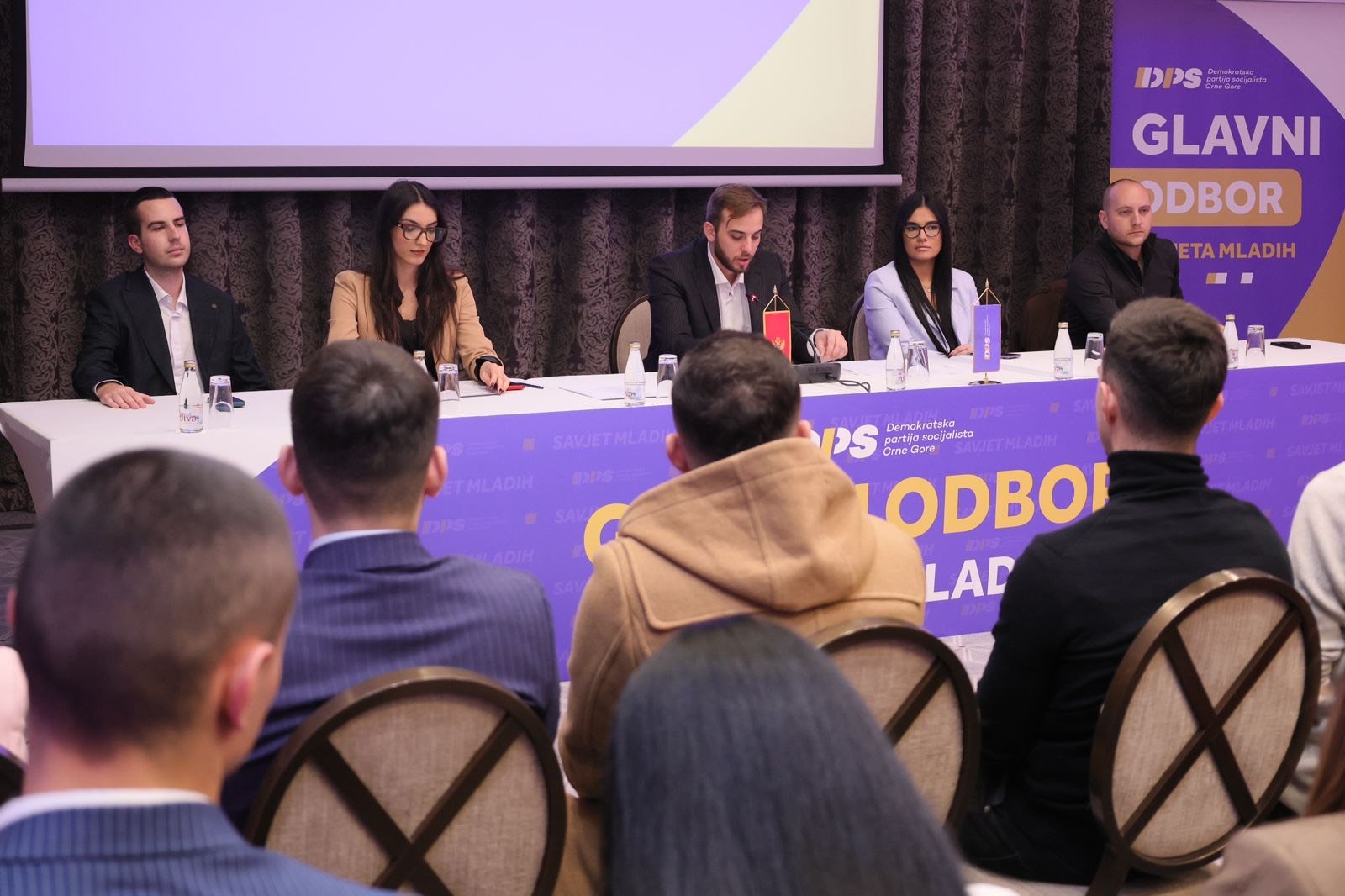 Savjet mladih DPS: Glavni odbor izabrao novo rukovodstvo, Predsjedništvo naimenovalo nove sekretarke