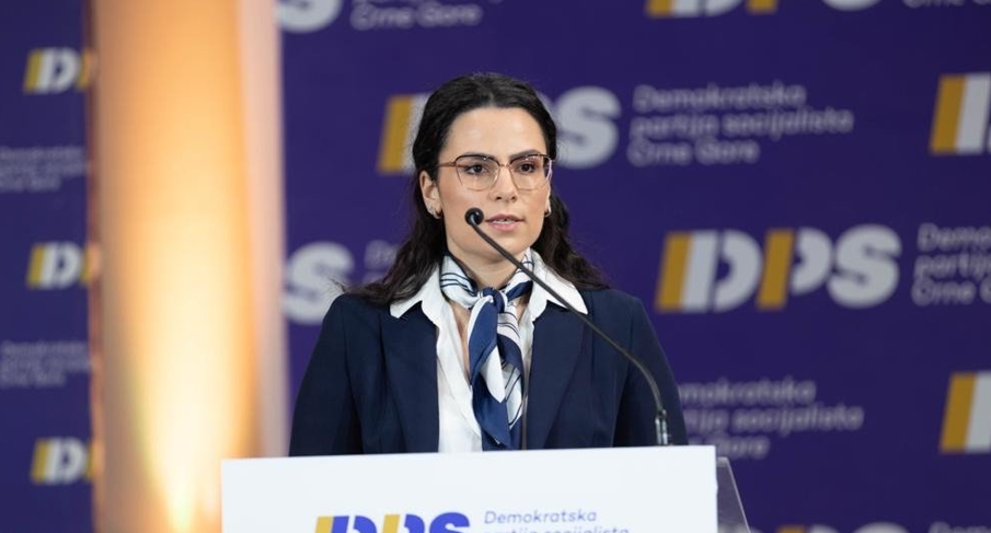 Milatović: Notorna je neistina da se neće isplaćivati plate i penzije, građani da ne nasjedaju na političke trikove Spajića