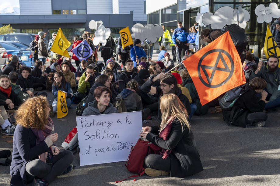 Protest u Ženevi: Avio-transport je "apsurdan", blokirani terminali