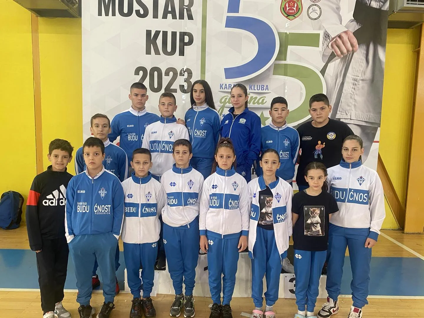 Karatistima Budućnosti 21 medalja i trofej u Mostaru