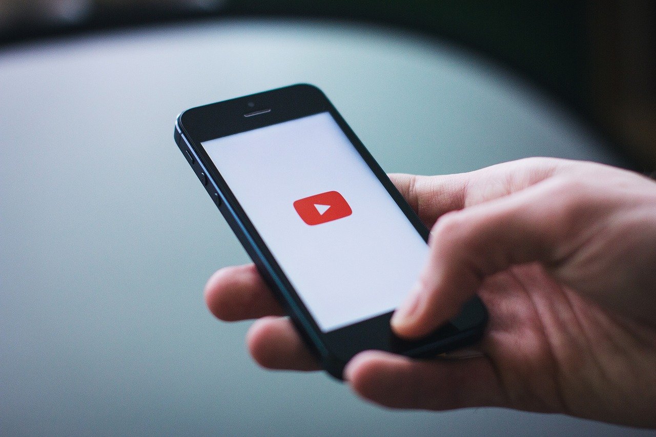 Australija proširuje zabranu društvenih mreža za tinejdžere na YouTube, ukida izuzeće