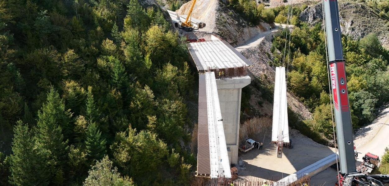 Radovi na putu Vrulja – Mijakovići u punom zamahu, Zejak: Jedna faza kompletirana, mašine se prebacuju na most broj 2