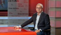 Od mitropolita anatema, od države zatvor, pa da vidimo ko će da zapali zastavu