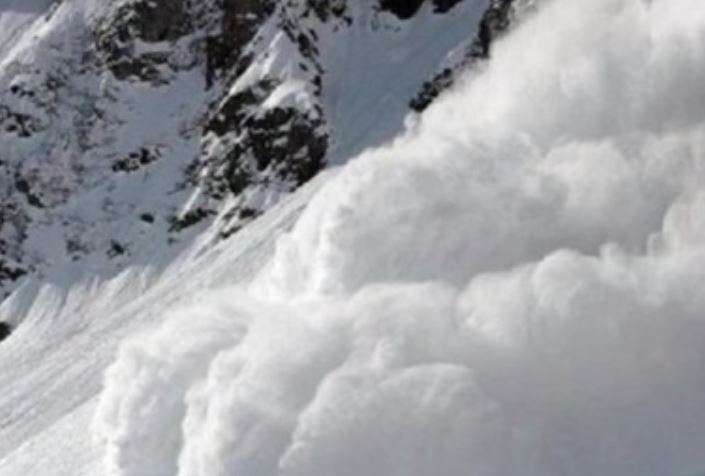 U dvije lavine u francuskim Alpima poginulo sedam osoba