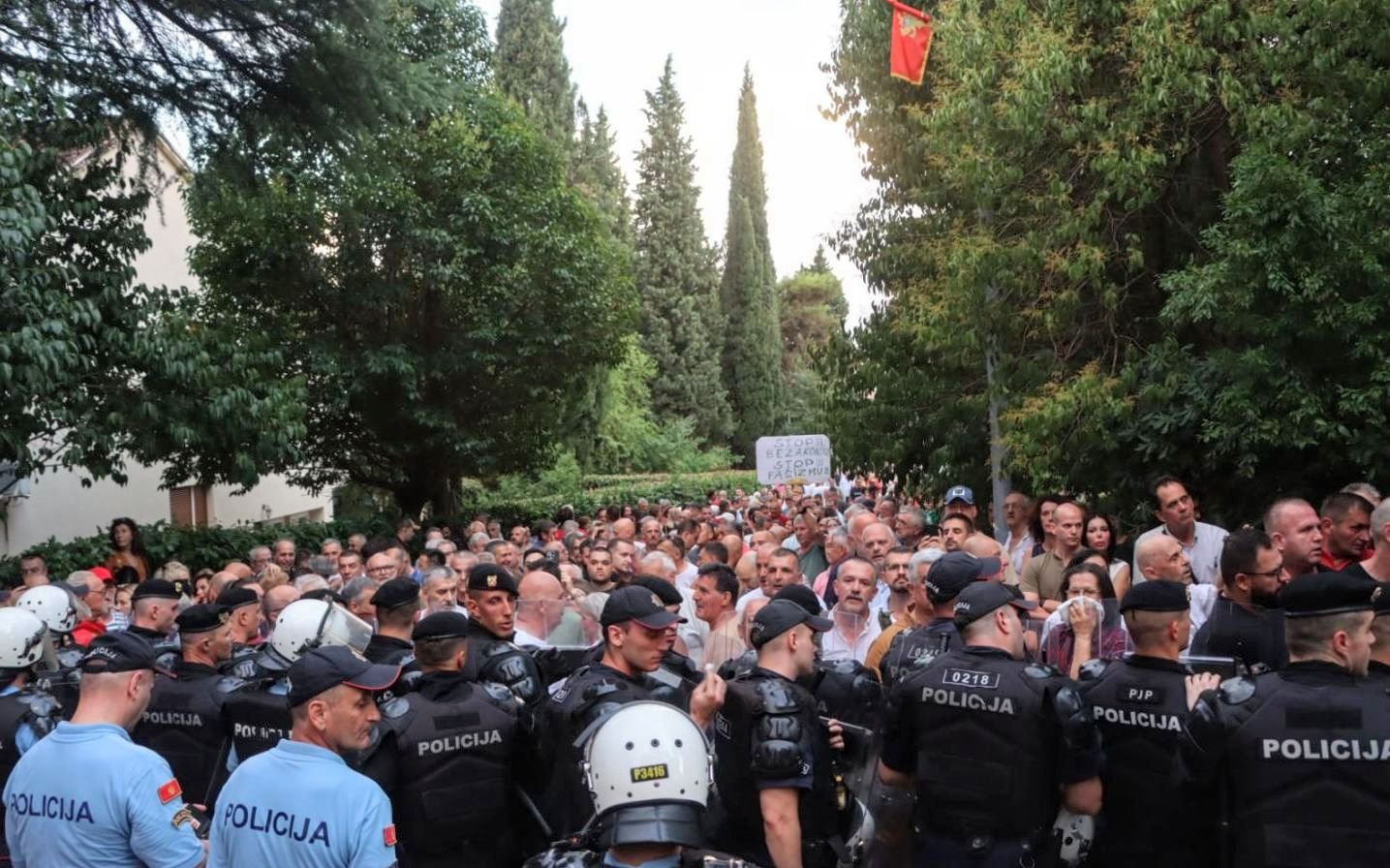 LIBSEEN upozorava na represiju nad građanima i opozicijom u Crnoj Gori
