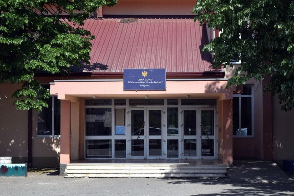 Incident u podgoričkoj OŠ „Branko Božović“: Djevojčicu povrijedio školski drug