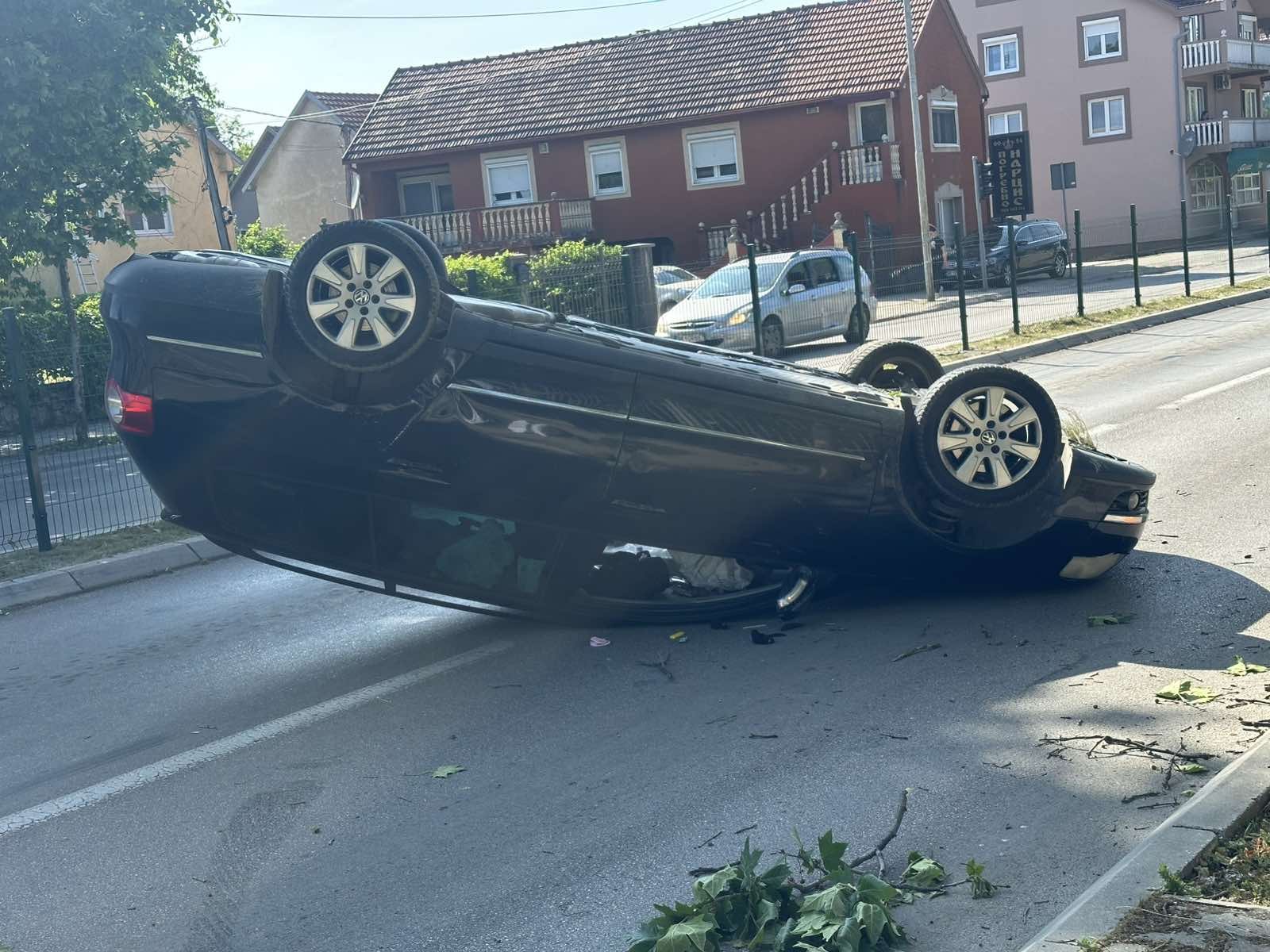 U saobraćajnoj nezgodi u Nikšiću dvije osobe lakše povrijeđene