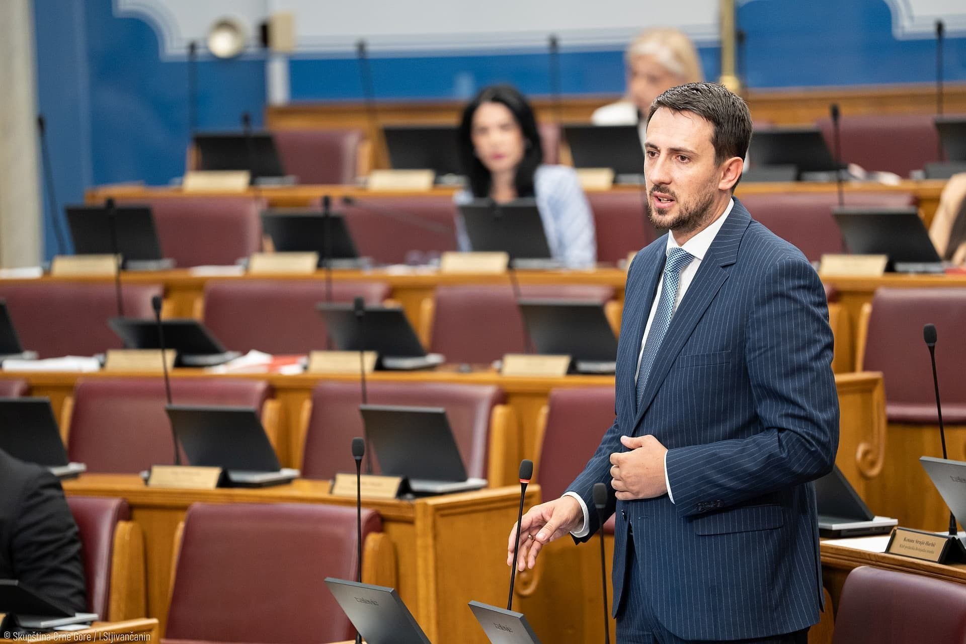 Smailović: Današnji izbor potpredsjednika Skupštine predstavlja grubo narušavanje već stečenih prava na koje će BS imati jasan odgovor