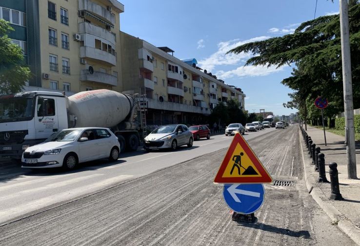 Počela rekonstrukcija ulica 27. marta i Vojvode Ilije Plamenca na Zabjelu