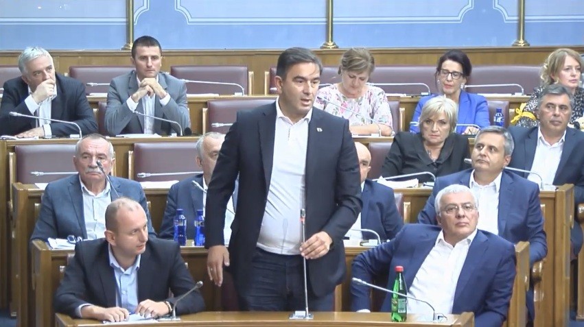 Šta podrazumijeva poslanički imunitet u evropskim zemljama?