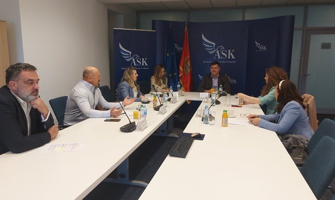 Savjet ASK: Kovačević uoči izbora pomagao i licima van Nikšića, ugovora o zapošljavanju više od 500, Ministarstvo socijalnog staranja isplatilo preko pet miliona Nikšićanima i Novljanima
