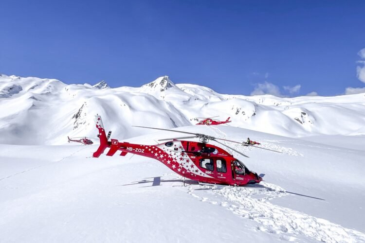 Helikopter se srušio u švajcarskim Alpima, tri osobe poginule