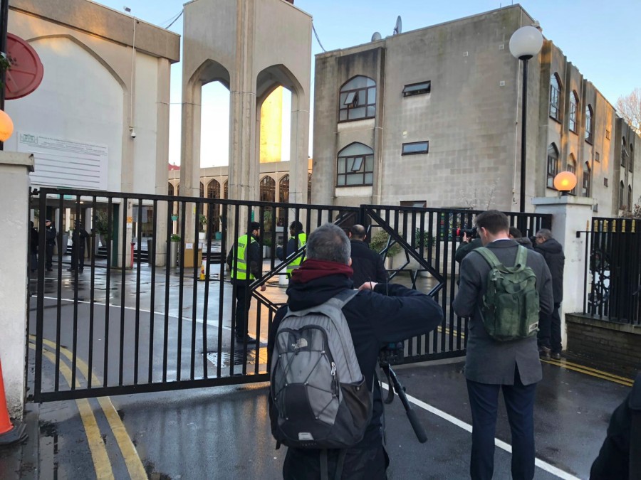 London: Muškarac izboden nožem u džamiji