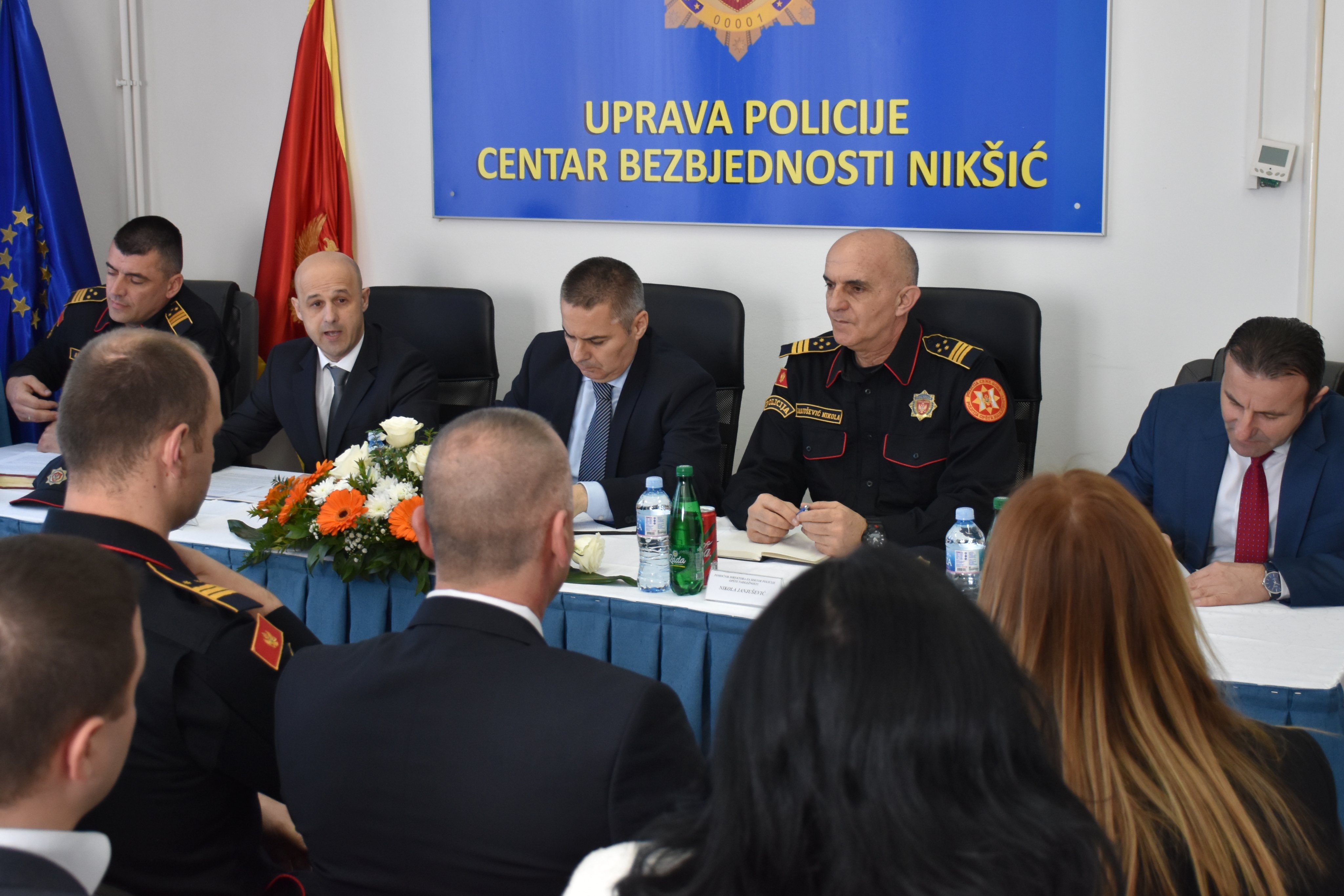 Veljović: Policija ima kapacitet da odgovori organizovanim kriminalnim grupama