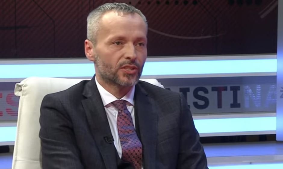 Olenik: Vučić će pokušati sve što može da spriječi članstvo Crne Gore u EU, najbitnije da više nema takvu političku snagu u regionu