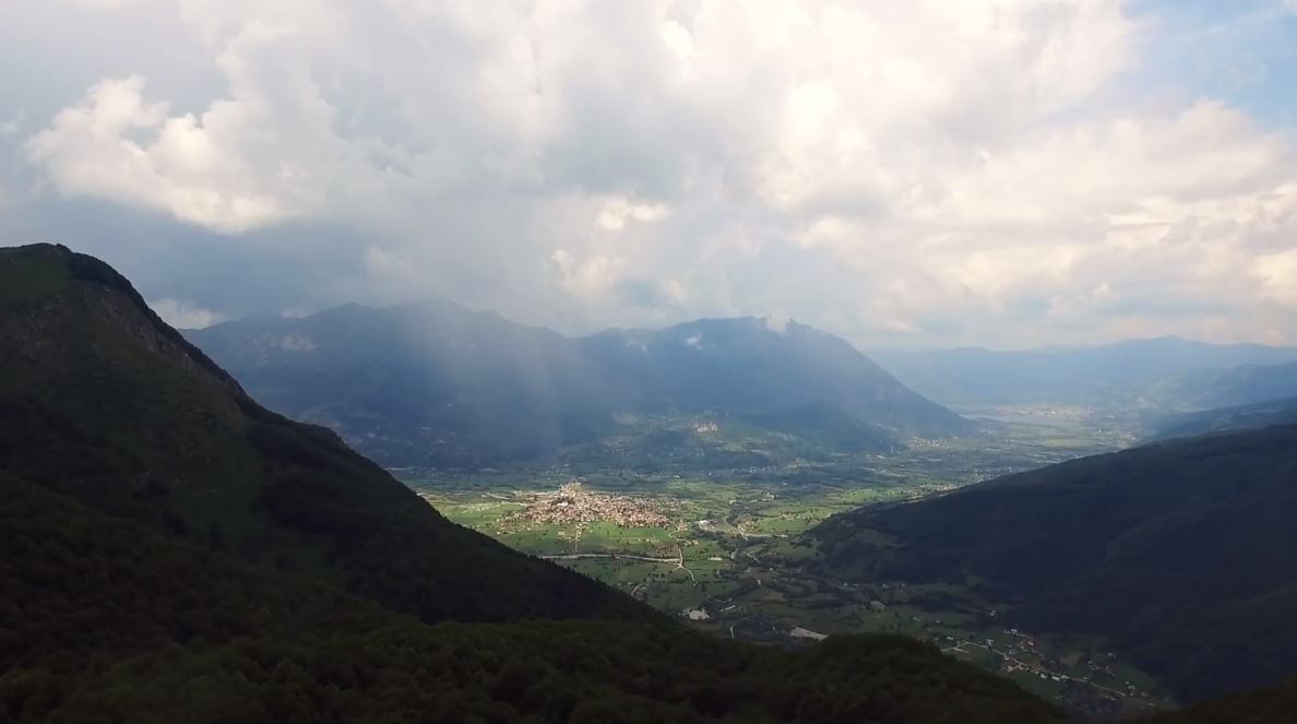 Poslušajte: Napisao pjesmu Crnoj Gori i posvetio je svima koji su 90-ih bili "na braniku kamenog mora"