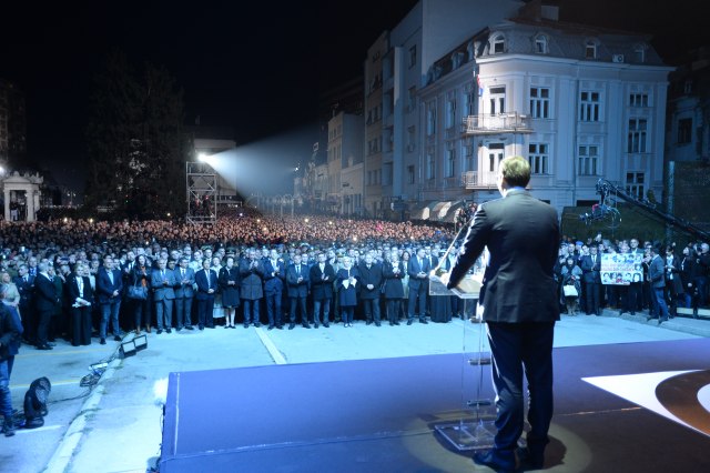 Vučić: Slušajte me pažljivo, krenuli su da ruše Srbiju