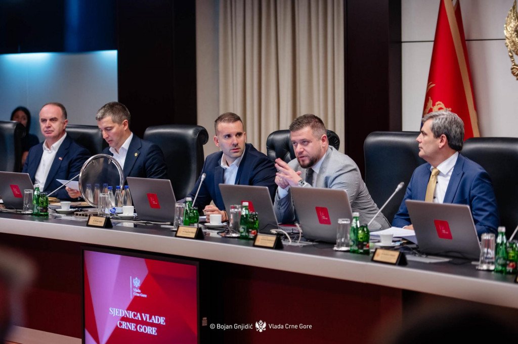 Ko ima najveću platu u Vladi: Spajić na petom mjestu