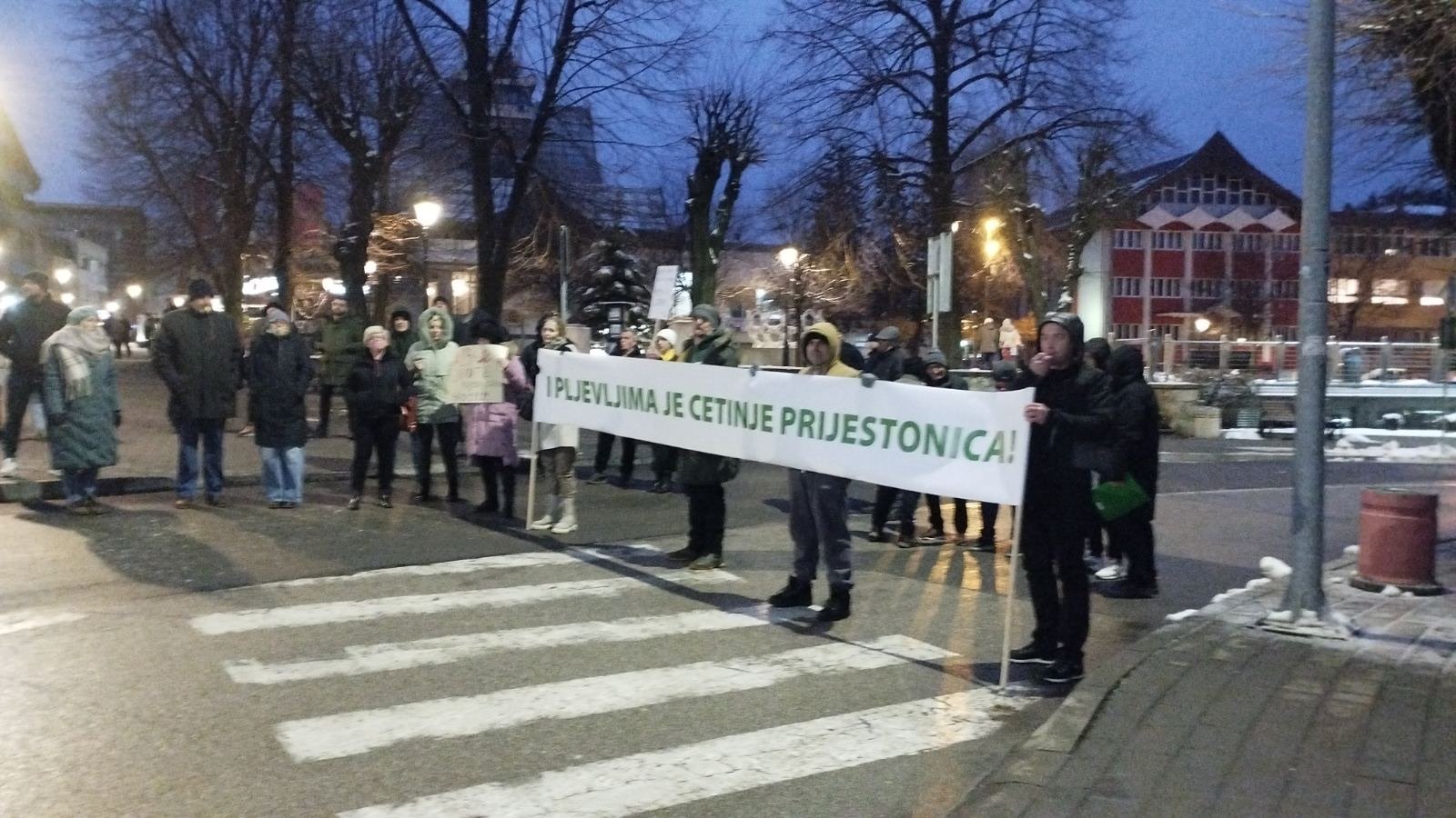 Blokada i u Pljevljima: "I Pljevljima je Cetinje prijestonica"